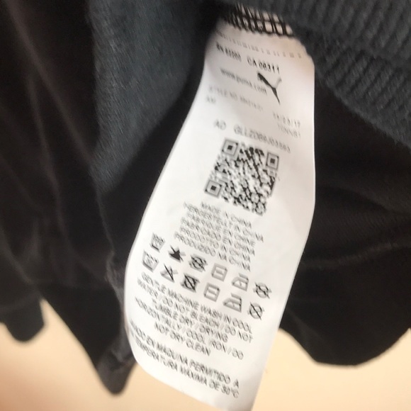 Puma Black Velvet Bomber Jacket Size Large NWOT - Picture 5 of 6